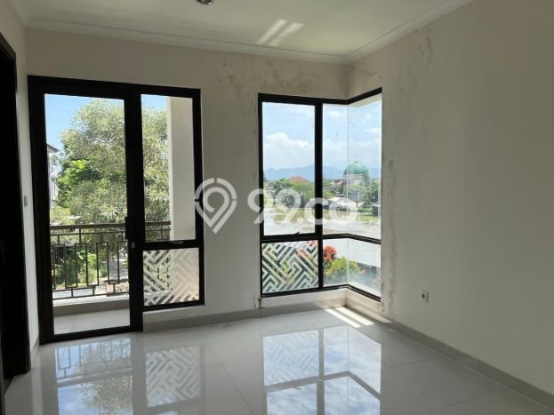 For Sale! Luxury House LT 146m2 Desain Elegan di Bandung Barat For Sale! Luxury House LT 146m2 Desain Elegan di Bandung Barat