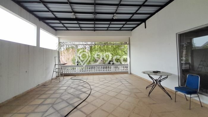 For Sale! Luxury House LT 365m2 Desain Modern di Bambu Apus For Sale! Luxury House LT 365m2 Desain Modern di Bambu Apus