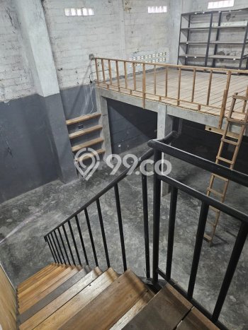 Unit Gudang Tersedia di Seminyak Spesifikasi LB 148m2 Unit Gudang Tersedia di Seminyak Spesifikasi LB 148m2