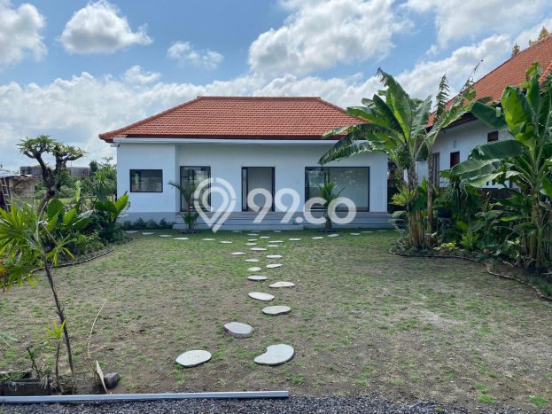 SPECIAL RATE! Rumah area Munggu, 2 KT, Lingkungan Sejuk, Luas 400m² Bangunan 120m² SPECIAL RATE! Rumah area Munggu, 2 KT, Lingkungan Sejuk, Luas 400m² Bangunan 120m²