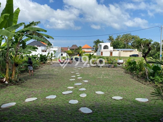 SPECIAL RATE! Rumah area Munggu, 2 KT, Lingkungan Sejuk, Luas 400m² Bangunan 120m² SPECIAL RATE! Rumah area Munggu, 2 KT, Lingkungan Sejuk, Luas 400m² Bangunan 120m²