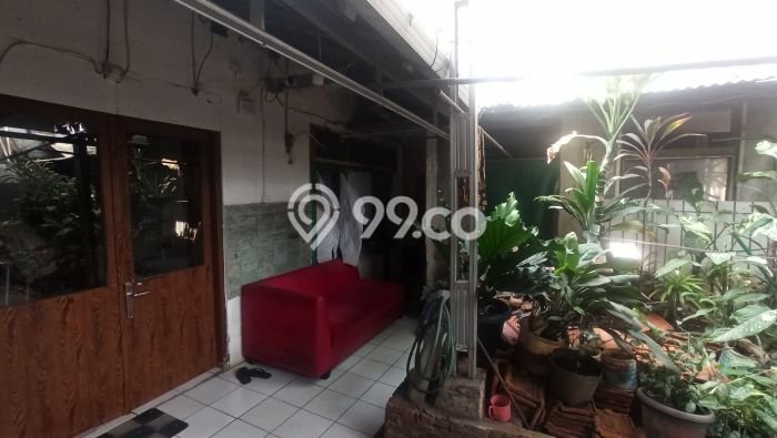 Komersial Bagus Dijual LB 300m2 Lokasi Strategis Jakarta Timur Area Cocok untuk Bisnis Komersial Bagus Dijual LB 300m2 Lokasi Strategis Jakarta Timur Area Cocok untuk Bisnis