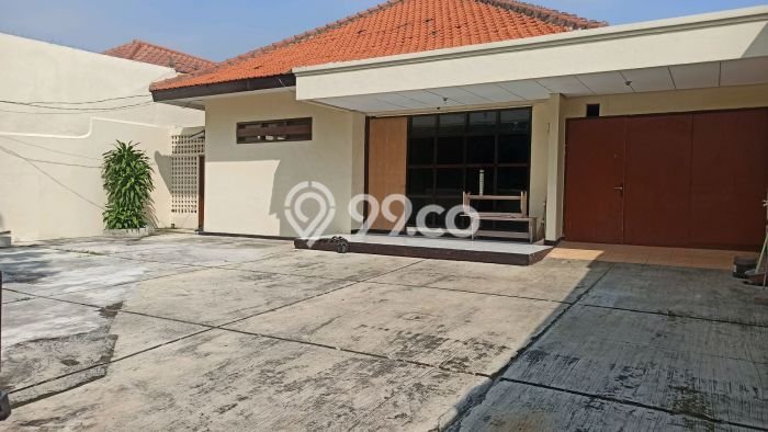 Komersial Dijual di Prime Area Jakarta Timur Luas 281m2 Komersial Dijual di Prime Area Jakarta Timur Luas 281m2