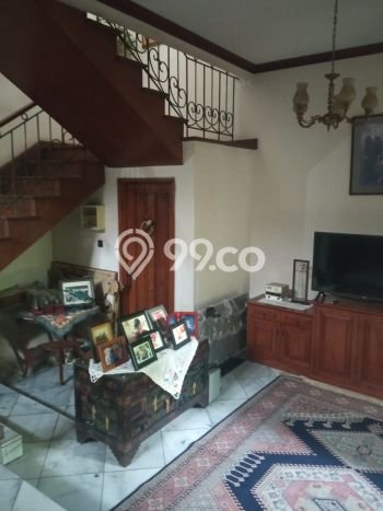 Dijual Rumah Mewah Elegan Dengan View Cantik di Rawamangun, Jakarta Timur Dijual Rumah Mewah Elegan Dengan View Cantik di Rawamangun, Jakarta Timur