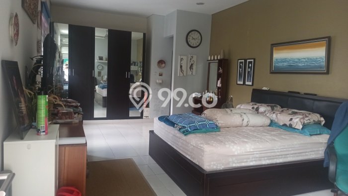 Rumah Elit Modern Tanpa Renovasi di Rawamangun Jakarta Timur Rumah Elit Modern Tanpa Renovasi di Rawamangun Jakarta Timur