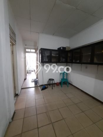 Rumah Elit Modern Tanpa Renovasi di Rawamangun Jakarta Timur Rumah Elit Modern Tanpa Renovasi di Rawamangun Jakarta Timur