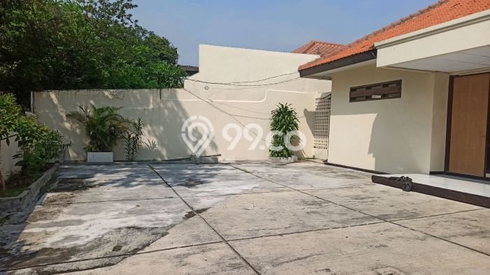 Rumah Mewah LB 281m2 Siap Pakai Desain Elegan di Rawamangun, Jakarta Timur Rumah Mewah LB 281m2 Siap Pakai Desain Elegan di Rawamangun, Jakarta Timur