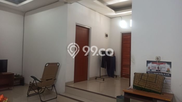 Jual Rumah Luas Megah Dengan View Cantik di Rawamangun, Jakarta Timur Jual Rumah Luas Megah Dengan View Cantik di Rawamangun, Jakarta Timur