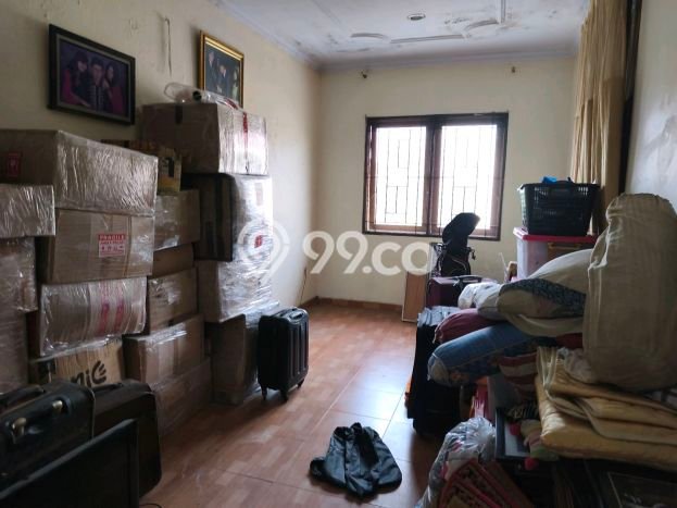 Rumah Mewah LB 220m2 Siap Pakai Desain Elegan di Pondok Kelapa, Jakarta Timur Rumah Mewah LB 220m2 Siap Pakai Desain Elegan di Pondok Kelapa, Jakarta Timur