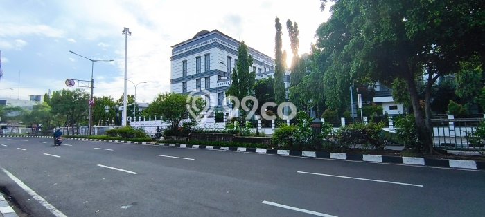 Ruko Bagus Dijual LB 415m2 Lokasi Strategis Jakarta Timur Area Cocok untuk Bisnis Ruko Bagus Dijual LB 415m2 Lokasi Strategis Jakarta Timur Area Cocok untuk Bisnis