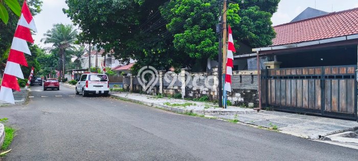 Jual Rumah Mewah Megah Dengan View Eksklusif di Rawamangun, Jakarta Timur Jual Rumah Mewah Megah Dengan View Eksklusif di Rawamangun, Jakarta Timur
