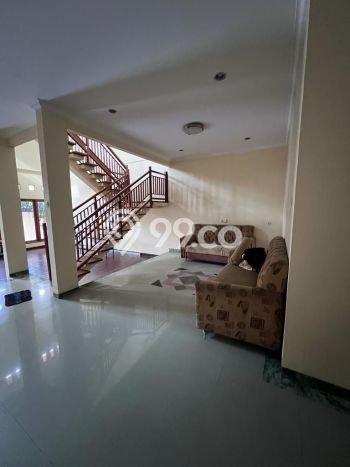 Hunian Mewah LB 600m2 Siap Huni Desain Elegan di Rawamangun, Jakarta Timur Hunian Mewah LB 600m2 Siap Huni Desain Elegan di Rawamangun, Jakarta Timur