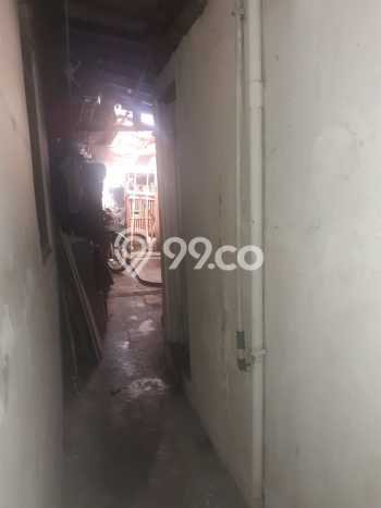 Rumah Elit Modern Tanpa Renovasi di Rawamangun Jakarta Timur Rumah Elit Modern Tanpa Renovasi di Rawamangun Jakarta Timur
