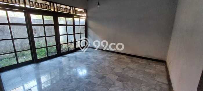 Hot Offer Hunian Premium Ideal dan Luas di Kebayoran Lama, Jakarta Selatan Hot Offer Hunian Premium Ideal dan Luas di Kebayoran Lama, Jakarta Selatan