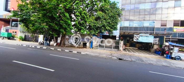 Ruko Bagus Dijual LB 415m2 Lokasi Strategis Jakarta Timur Area Cocok untuk Bisnis Ruko Bagus Dijual LB 415m2 Lokasi Strategis Jakarta Timur Area Cocok untuk Bisnis
