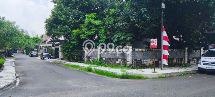 Jual Rumah Mewah Megah Dengan View Eksklusif di Rawamangun, Jakarta Timur Jual Rumah Mewah Megah Dengan View Eksklusif di Rawamangun, Jakarta Timur