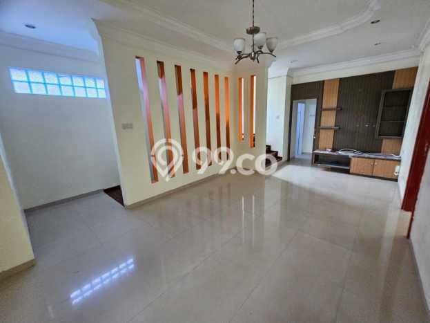 Disewakan Rumah Murah di Batam Centre Batam dengan 4 KT Disewakan Rumah Murah di Batam Centre Batam dengan 4 KT