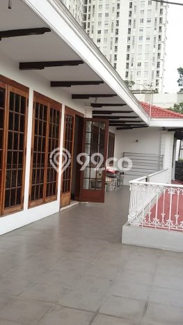 Rumah Mewah LB 1268m2 Siap Huni Desain Elegan di Sunter, Jakarta Utara Rumah Mewah LB 1268m2 Siap Huni Desain Elegan di Sunter, Jakarta Utara