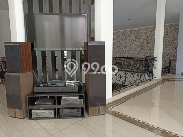 Jual Rumah Luas Megah Dengan View Eksklusif di Sunter, Jakarta Utara Jual Rumah Luas Megah Dengan View Eksklusif di Sunter, Jakarta Utara