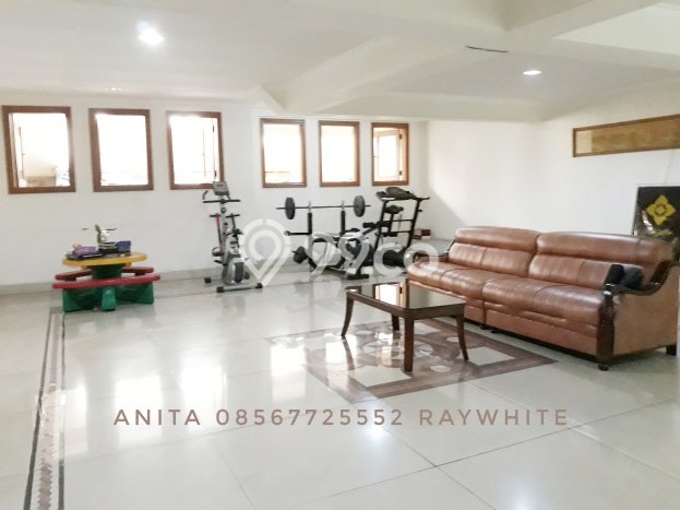 Hunian Elit LB 550m2 Siap Pakai Desain Elegan di Sunter, Jakarta Utara Hunian Elit LB 550m2 Siap Pakai Desain Elegan di Sunter, Jakarta Utara