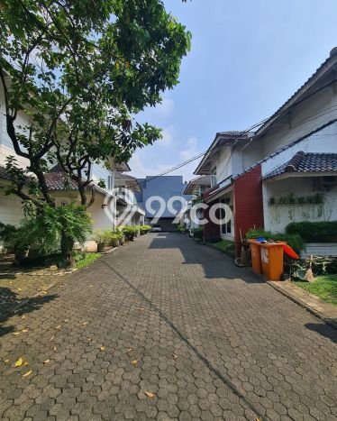 Jual Rumah Luas Megah Dengan View Eksklusif di Kemang, Jakarta Selatan Jual Rumah Luas Megah Dengan View Eksklusif di Kemang, Jakarta Selatan