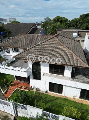 Hunian Eksklusif Siap Huni LT 630m2 di Cinere, Depok Hunian Eksklusif Siap Huni LT 630m2 di Cinere, Depok