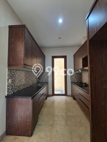 For Sale! Luxury House LT 260m2 Desain Elegan di Kemang For Sale! Luxury House LT 260m2 Desain Elegan di Kemang