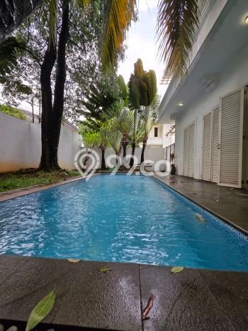 Jual Rumah Luas Megah Dengan View Eksklusif di Kemang, Jakarta Selatan Jual Rumah Luas Megah Dengan View Eksklusif di Kemang, Jakarta Selatan