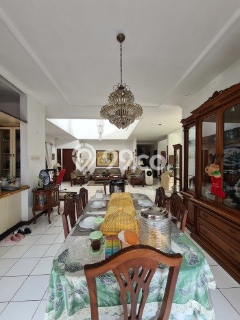 Hunian Eksklusif Siap Huni LT 630m2 di Cinere, Depok Hunian Eksklusif Siap Huni LT 630m2 di Cinere, Depok