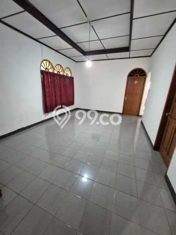 Siap Huni Hunian Elit 5 Kamar di Bojongsoang Dekat ke Mana Pun Siap Huni Hunian Elit 5 Kamar di Bojongsoang Dekat ke Mana Pun