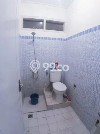 Disewakan! Rumah 3 Kamar Tidur &
2 Kamar Mandi di Moch Toha, Bandung Disewakan! Rumah 3 Kamar Tidur &
2 Kamar Mandi di Moch Toha, Bandung
