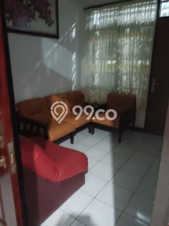 Rumah Mewah LB 276m2 Siap Huni Desain Elegan di Gatot Subroto, Bandung Rumah Mewah LB 276m2 Siap Huni Desain Elegan di Gatot Subroto, Bandung