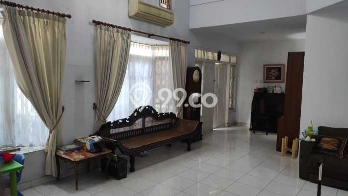 Hunian Mewah LB 320m2 Siap Huni Desain Elegan di Bintaro, Tangerang Selatan Hunian Mewah LB 320m2 Siap Huni Desain Elegan di Bintaro, Tangerang Selatan
