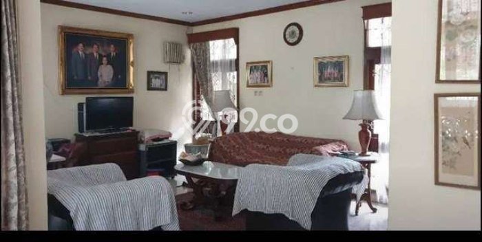 Rumah LT 1254m² / LB 271m² Dekat Kampus di Geger Kalong, Bandung Rumah LT 1254m² / LB 271m² Dekat Kampus di Geger Kalong, Bandung