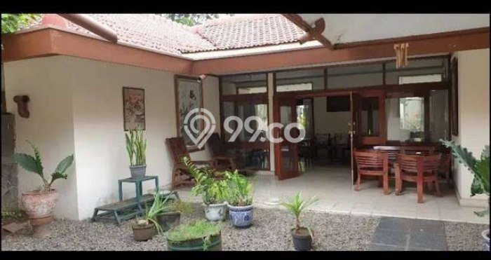 Rumah LT 1254m² / LB 271m² Dekat Kampus di Geger Kalong, Bandung Rumah LT 1254m² / LB 271m² Dekat Kampus di Geger Kalong, Bandung