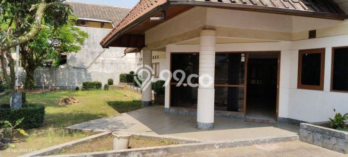 Rumah Strategis Arcamanik, Bandung, LT 600m² Bangunan 400m² Rumah Strategis Arcamanik, Bandung, LT 600m² Bangunan 400m²