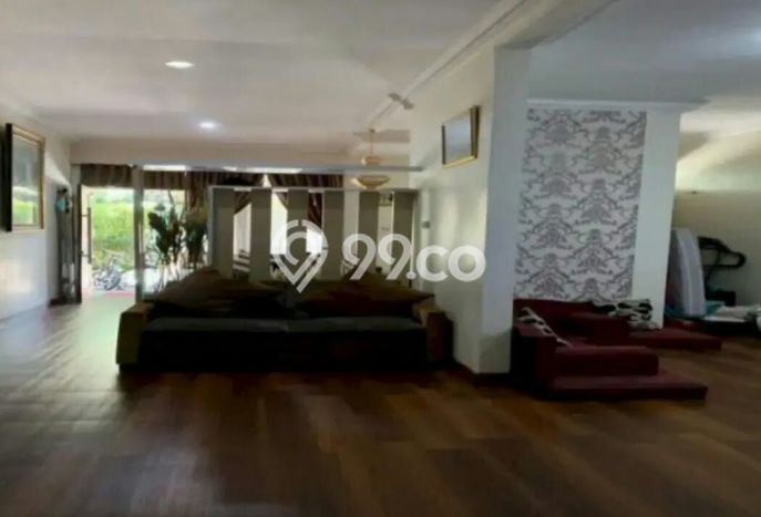 HOT LISTING! Rumah Nyaman area Arcamanik, LT 132m² Bangunan 164m² HOT LISTING! Rumah Nyaman area Arcamanik, LT 132m² Bangunan 164m²