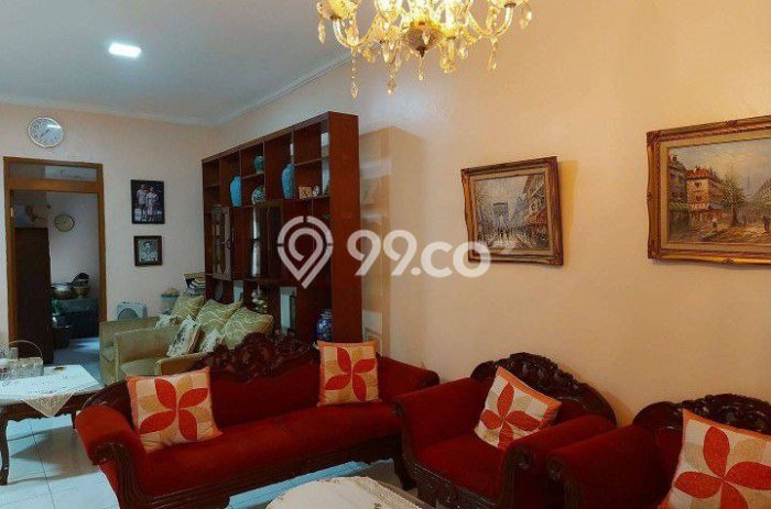 For Sale! Luxury House LT 290m2 Desain Elegan di Turangga For Sale! Luxury House LT 290m2 Desain Elegan di Turangga