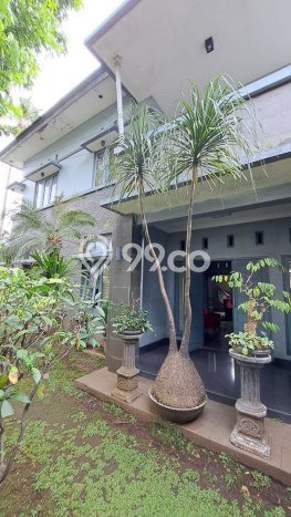 Rumah di Turangga, Bandung, Luas 447m2m² Bangunan 400m2m² Rumah di Turangga, Bandung, Luas 447m2m² Bangunan 400m2m²