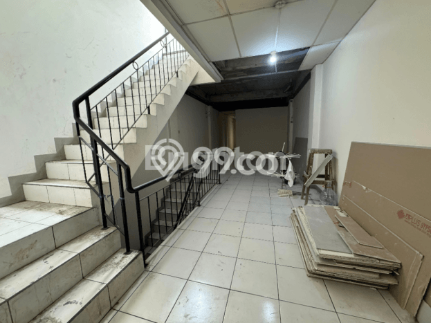 LOKASI STRATEGIS! Ruko Kawasan Tanjung Duren, Luas 180m2m², Area Berkembang LOKASI STRATEGIS! Ruko Kawasan Tanjung Duren, Luas 180m2m², Area Berkembang