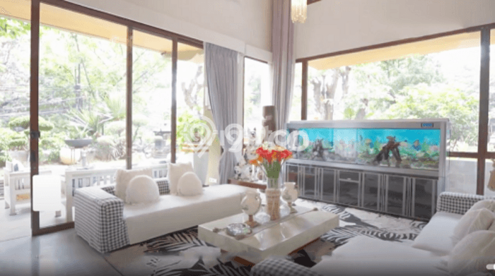 Hunian Mewah LB 1200m2 Siap Huni Desain Elegan di Pakubuwono, Jakarta Selatan Hunian Mewah LB 1200m2 Siap Huni Desain Elegan di Pakubuwono, Jakarta Selatan