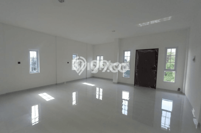 Jual Rumah Mewah Elegan Dengan View Cantik di Green Ville, Jakarta Barat Jual Rumah Mewah Elegan Dengan View Cantik di Green Ville, Jakarta Barat