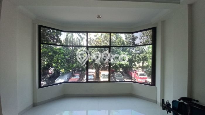Ruko Bagus Dijual LB 270m2 Lokasi Strategis Jakarta Barat Area Cocok untuk Berbisnis Ruko Bagus Dijual LB 270m2 Lokasi Strategis Jakarta Barat Area Cocok untuk Berbisnis