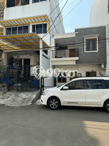 Hunian Mewah Siap Huni LT 120m2 di Kelapa Gading, Jakarta Utara Hunian Mewah Siap Huni LT 120m2 di Kelapa Gading, Jakarta Utara