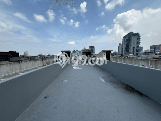 LOKASI STRATEGIS! Ruko Kawasan Tanjung Duren, Luas 180m2m², Area Berkembang LOKASI STRATEGIS! Ruko Kawasan Tanjung Duren, Luas 180m2m², Area Berkembang