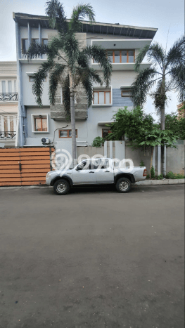Dijual Rumah Premium dengan Fasilitas Sekitar Komplit di Kelapa Gading, Jakarta Utara Dijual Rumah Premium dengan Fasilitas Sekitar Komplit di Kelapa Gading, Jakarta Utara
