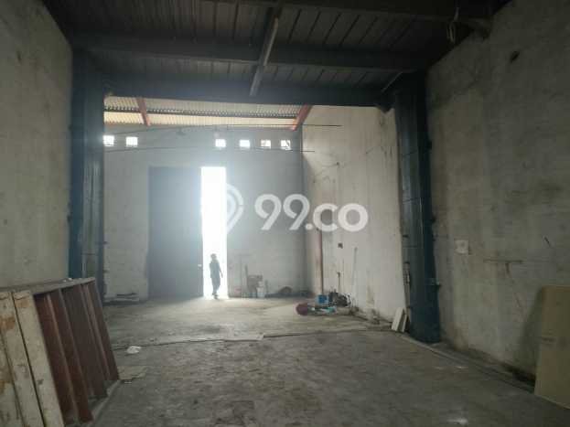 Gudang Dijual di Cibinong LT 1176m2, LB 2036m2 untuk Investasi Gudang Dijual di Cibinong LT 1176m2, LB 2036m2 untuk Investasi