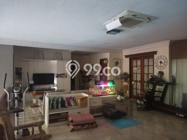 Siap Huni Rumah Mewah 7 Kamar di Kebayoran Lama Dekat ke Mana Saja Siap Huni Rumah Mewah 7 Kamar di Kebayoran Lama Dekat ke Mana Saja