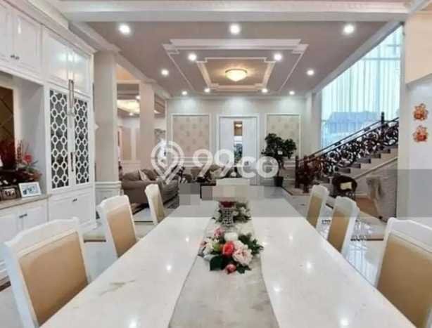 FOR SALE! Vila Kawasan Cipanas, Area 6m2m², Posisi Premium FOR SALE! Vila Kawasan Cipanas, Area 6m2m², Posisi Premium
