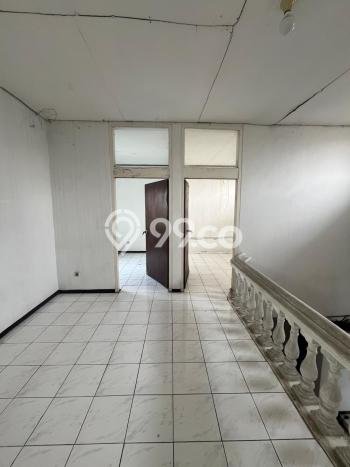 Rumah Modern 5 KT di Kemanggisan Jakarta Barat Unfurnished Rumah Modern 5 KT di Kemanggisan Jakarta Barat Unfurnished
